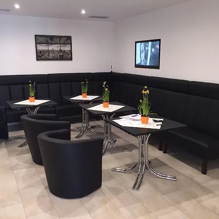 Kaiserhof Hotel 3*