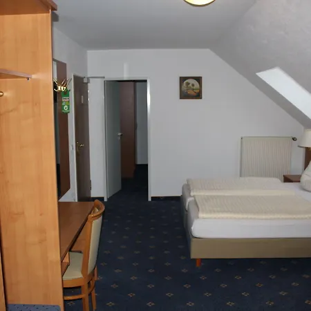 凯撒霍夫酒店 3* 莱尔特