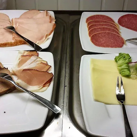 凯撒霍夫酒店 莱尔特