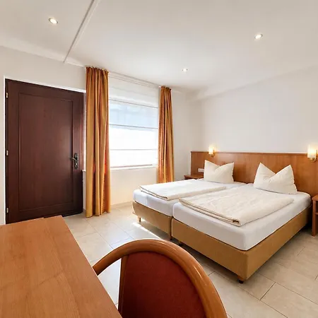 Kaiserhof 3*